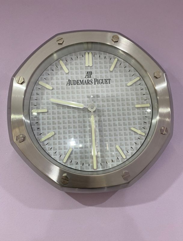 AP Series，Satin Silver & White Face Wall Clock
