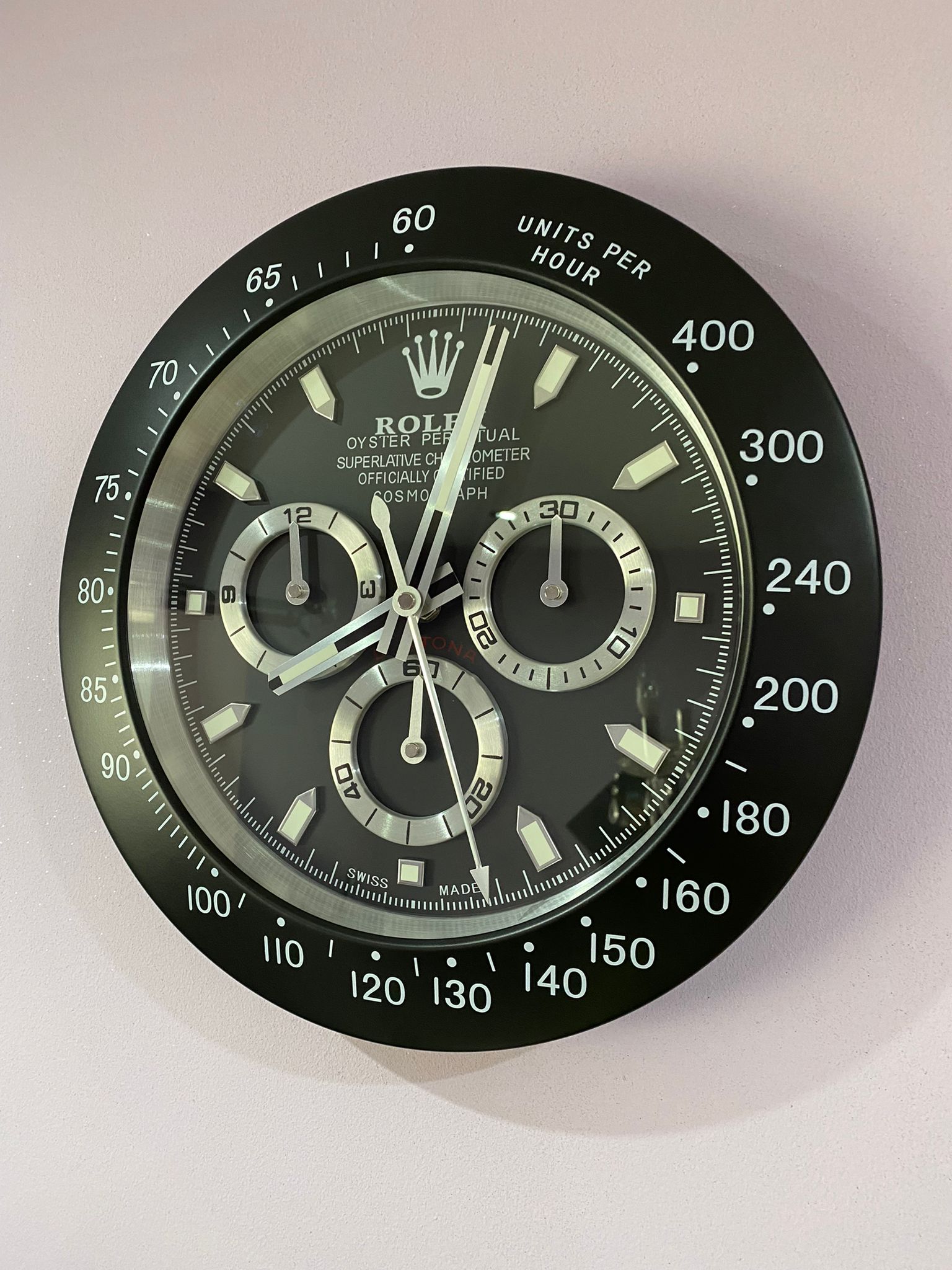 Luxurious wall clock | Rolex Daytona black bezel with black face Luxurious wall clock | Rolex Daytona black bezel with black face